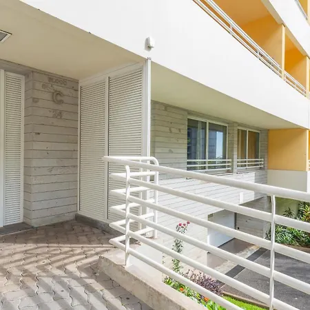 Apartament Aidan Poolside Haven By Lovelystay *